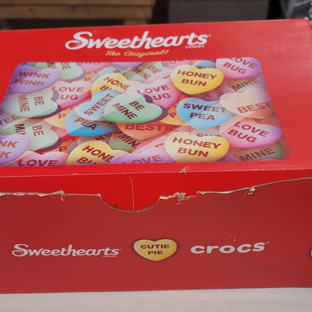 Sweethearts Cutie Pie Crocs